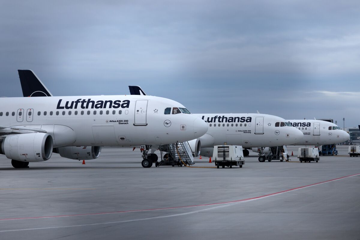 Lufthansa Urges Europe to Ease Rules on Consolidation