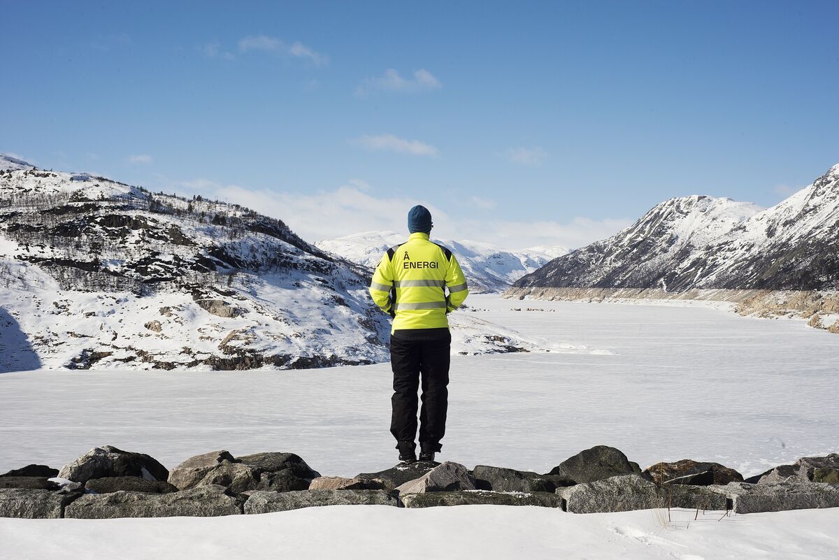 A Winter Without Snow Depletes Europe’s Clean Energy Reservoir
