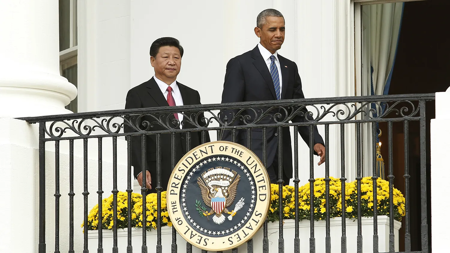 President Barack Obama welcomes Chinese President Xi Jinping to the White House in Washington on September 25, 2015.
