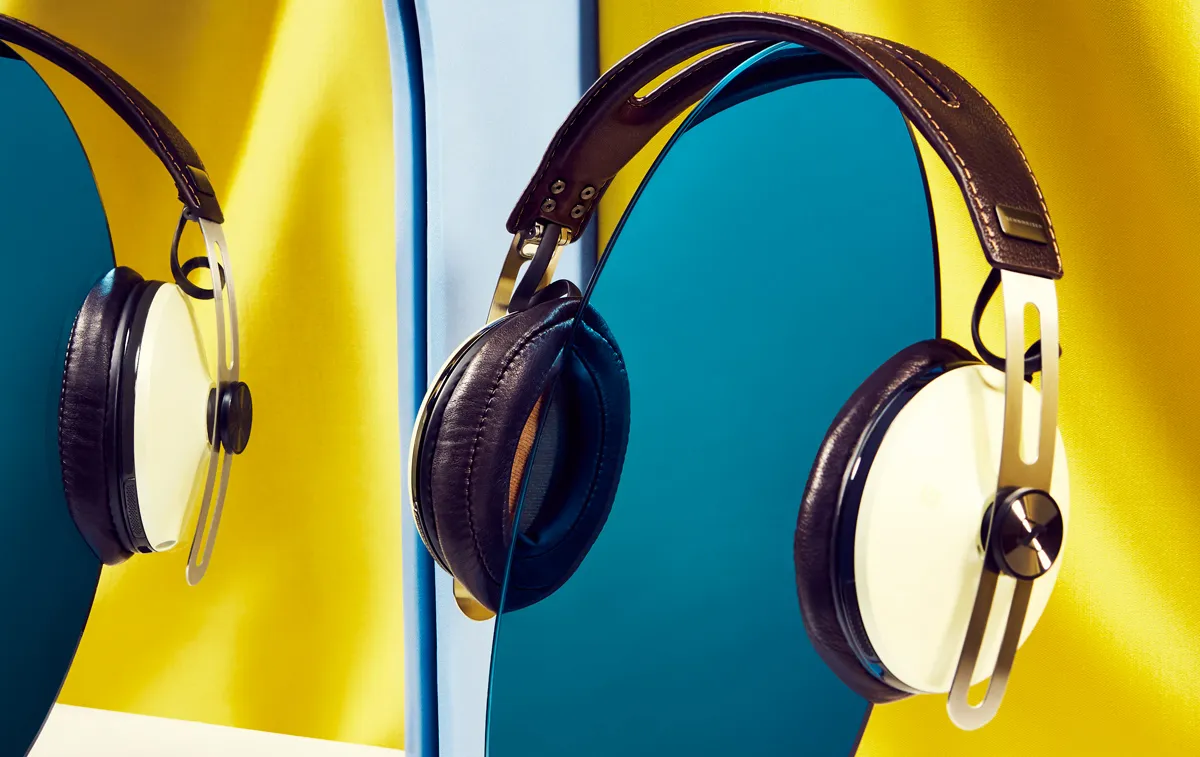 1497626146_horizontal-crop-sennheiser-hd1-headphones