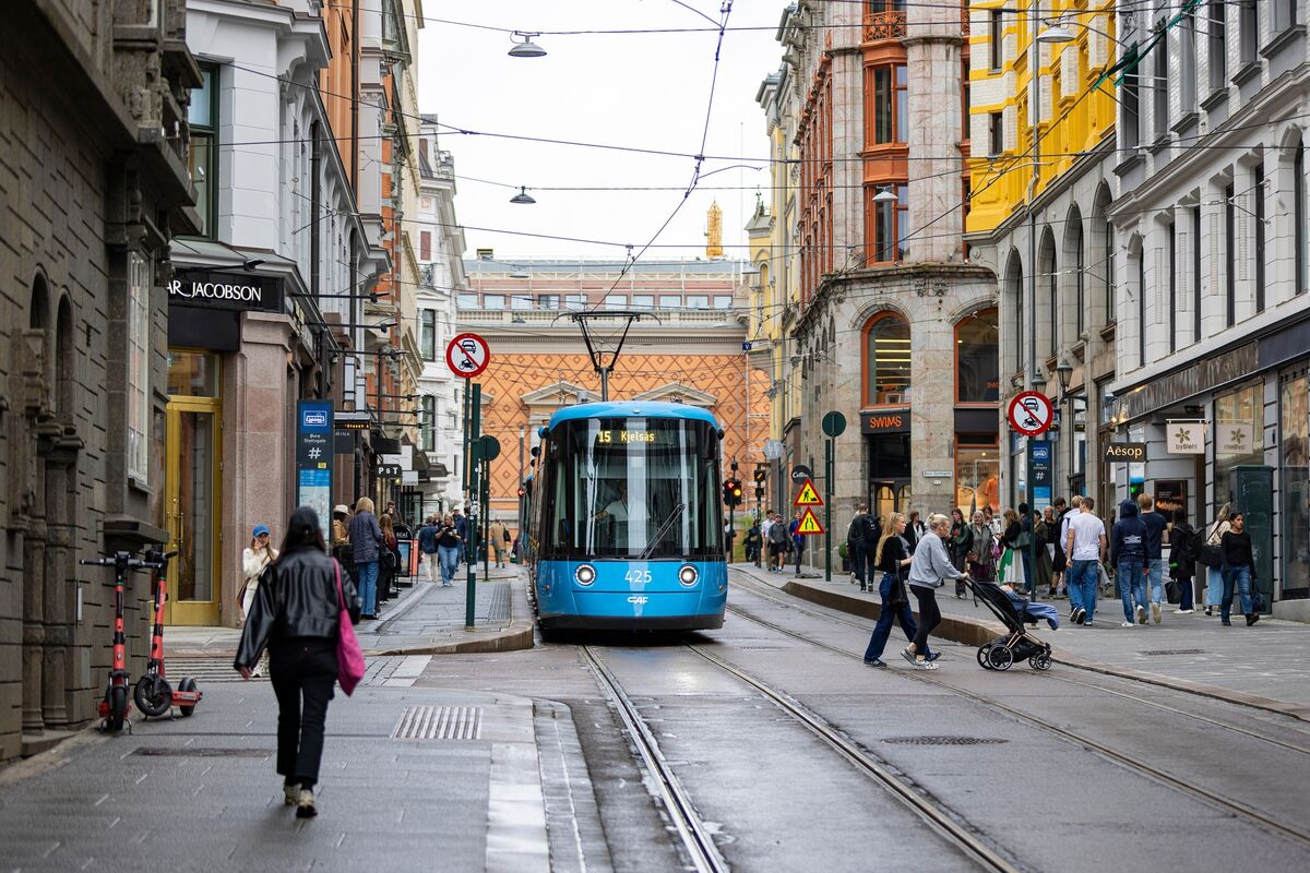 assets.bwbx.io image