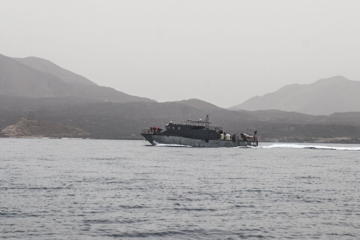 Houthi-Saudi Fighting Escalates as Rebels Push Toward Key Strait