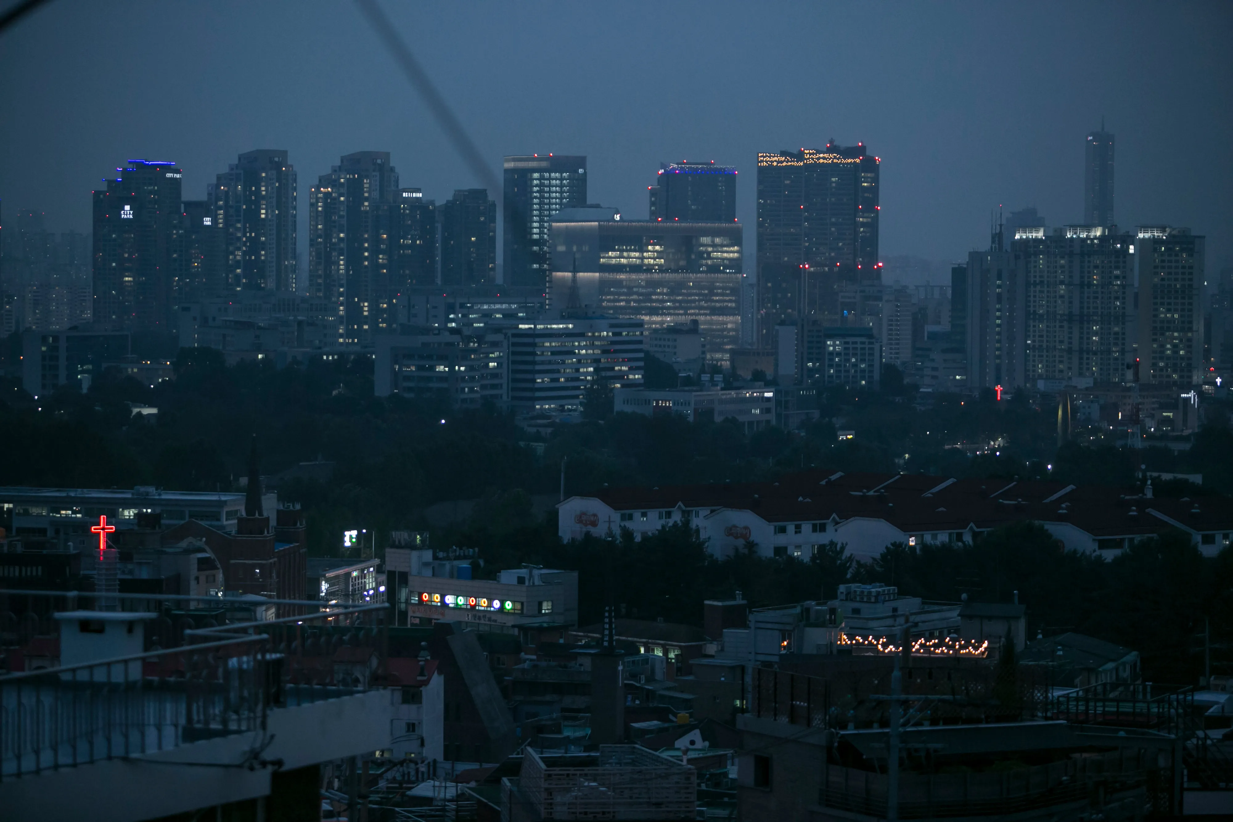 The skyline&nbsp;in the Gangnam area of Seoul, South Korea.