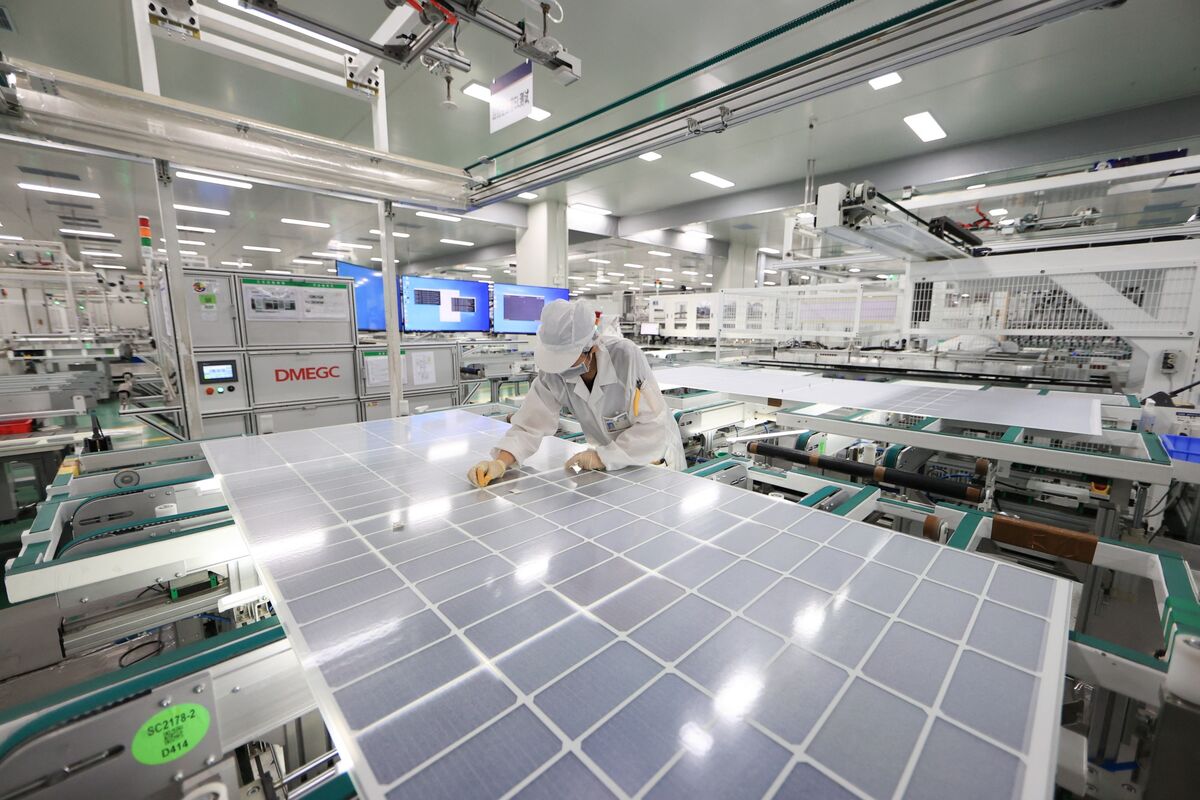 bloomberg.com - Akshat Rathi - Inside China's $7 Trillion Green Finance Market
