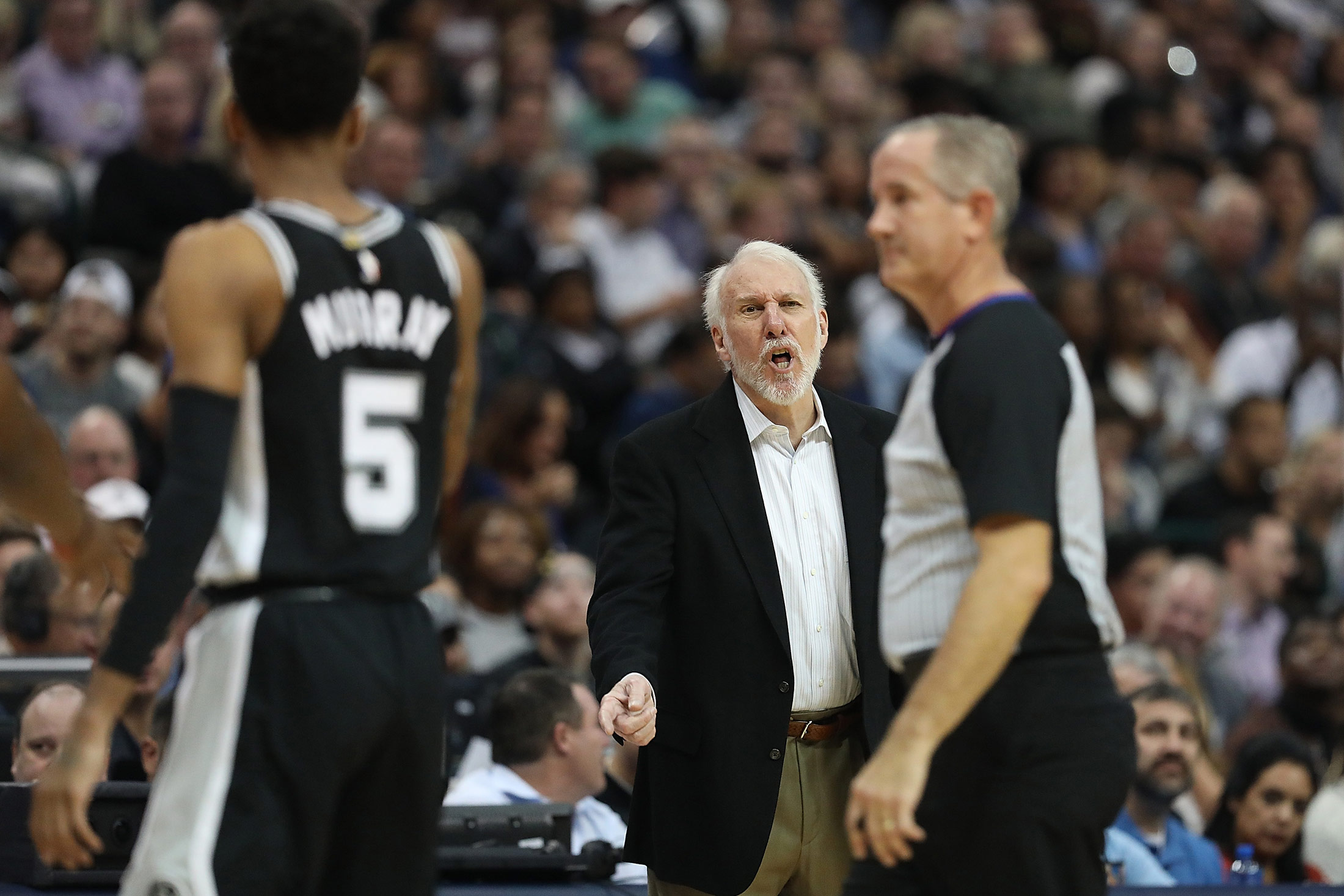 How Gregg Popovich tweaked his coaching style to fit Kawhi Leonard's  nonverbal approach - Basketball Network - Your daily dose of basketball