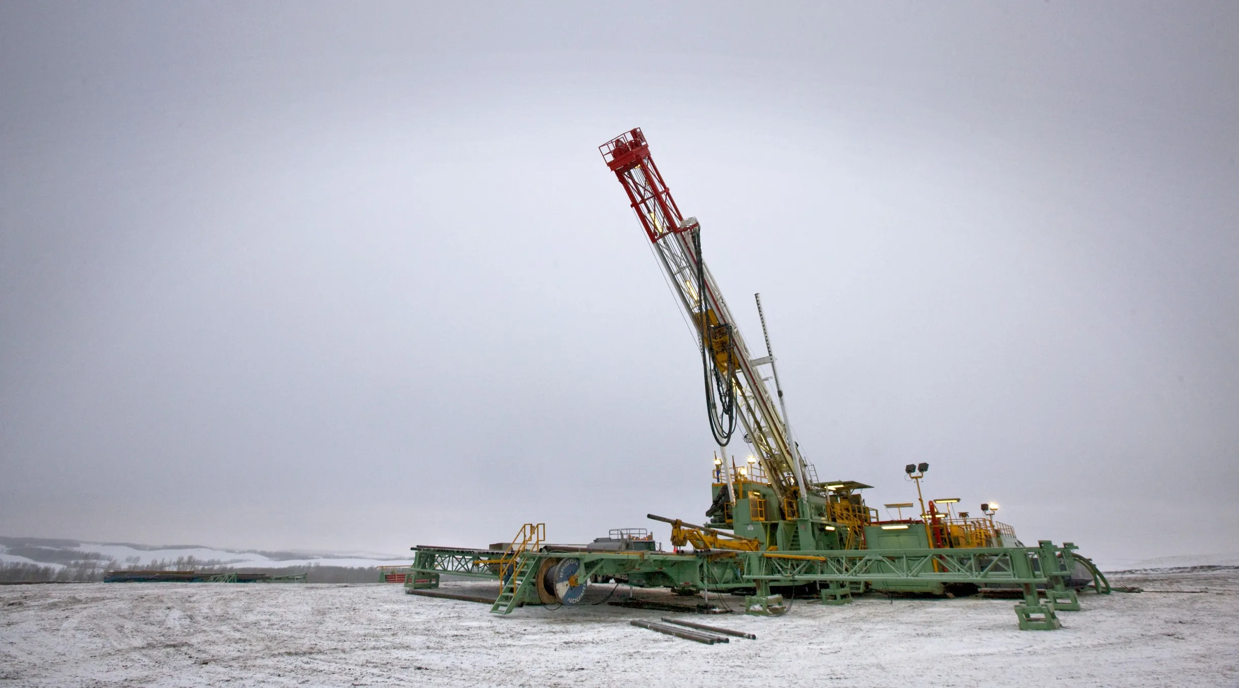 Encana Corp. Precision Drilling Trust Oil Rig