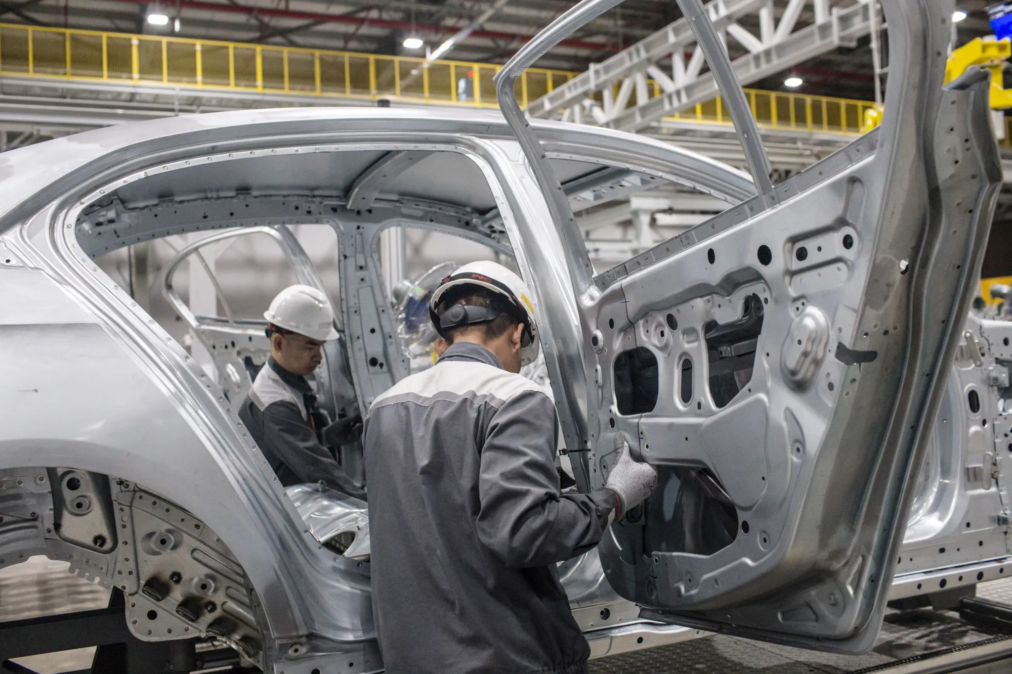 Vietnam's Richest Man Pham Nhat Vuong Bets $2 Billion to Sell Cars to Americans