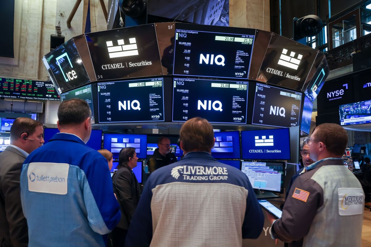 Traders Embrace Risk, Leaving Private Equity’s IPOs in the Dust
