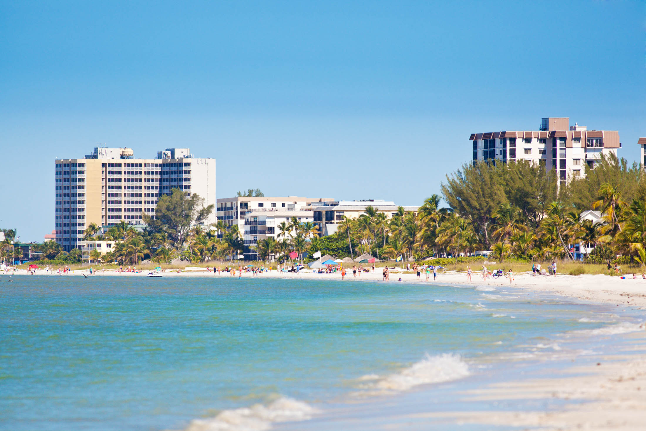 Fort Meyers Beach of Florida with Resort Hotels and Toruist