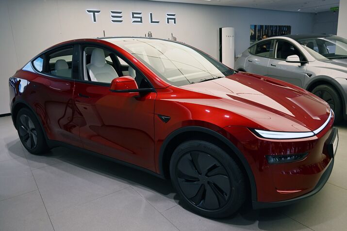 Tesla Opens Showroom in New Delhi