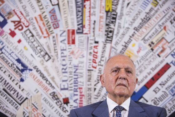 Italy's President Chastises Populists for Marathon Budget