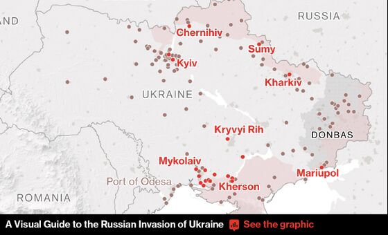 Satellite Images of Russian Tanks Fail to Pierce Fog of War