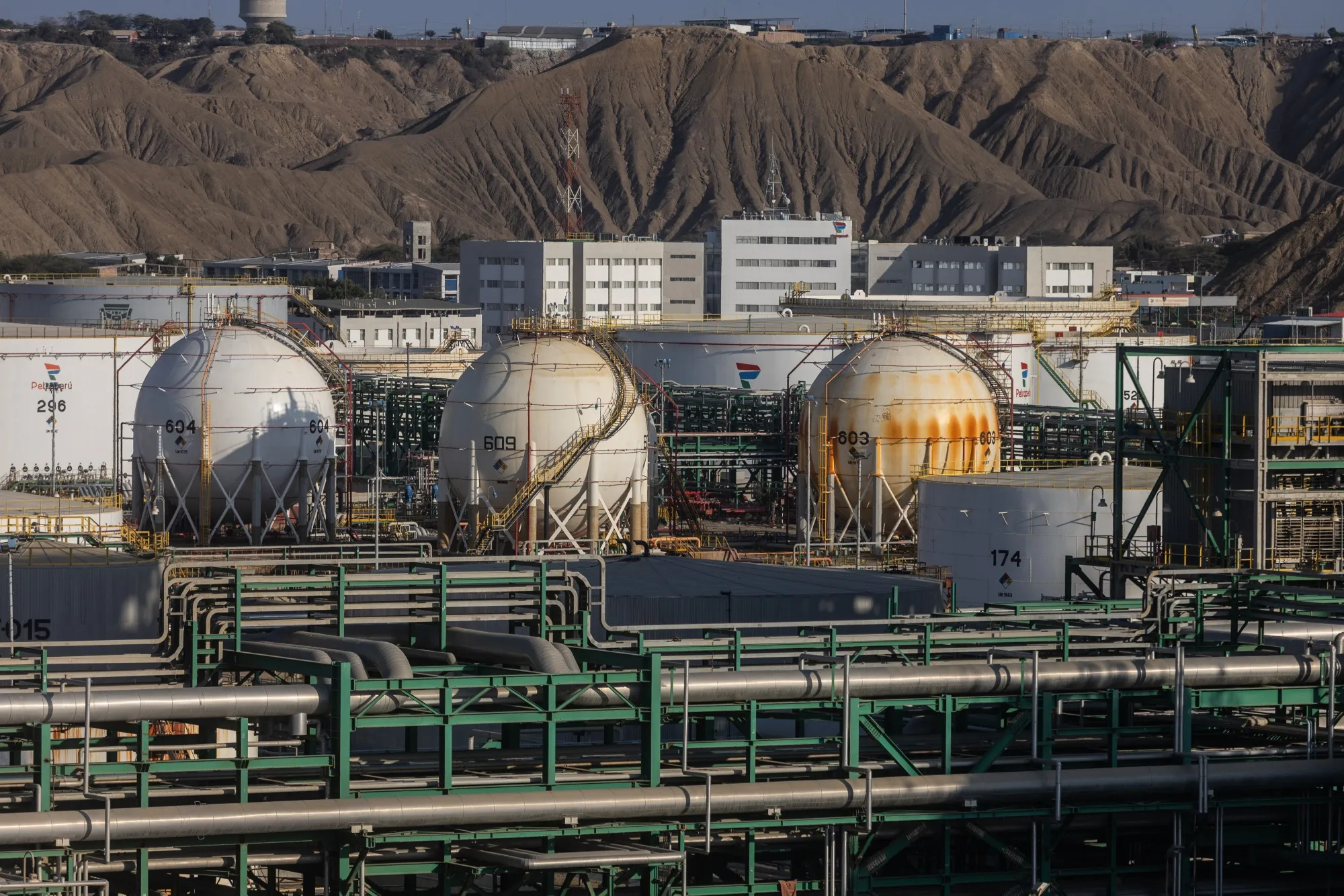The cost of building the Talara refinery in Piura, Peru has ballooned to $6.5 billion.