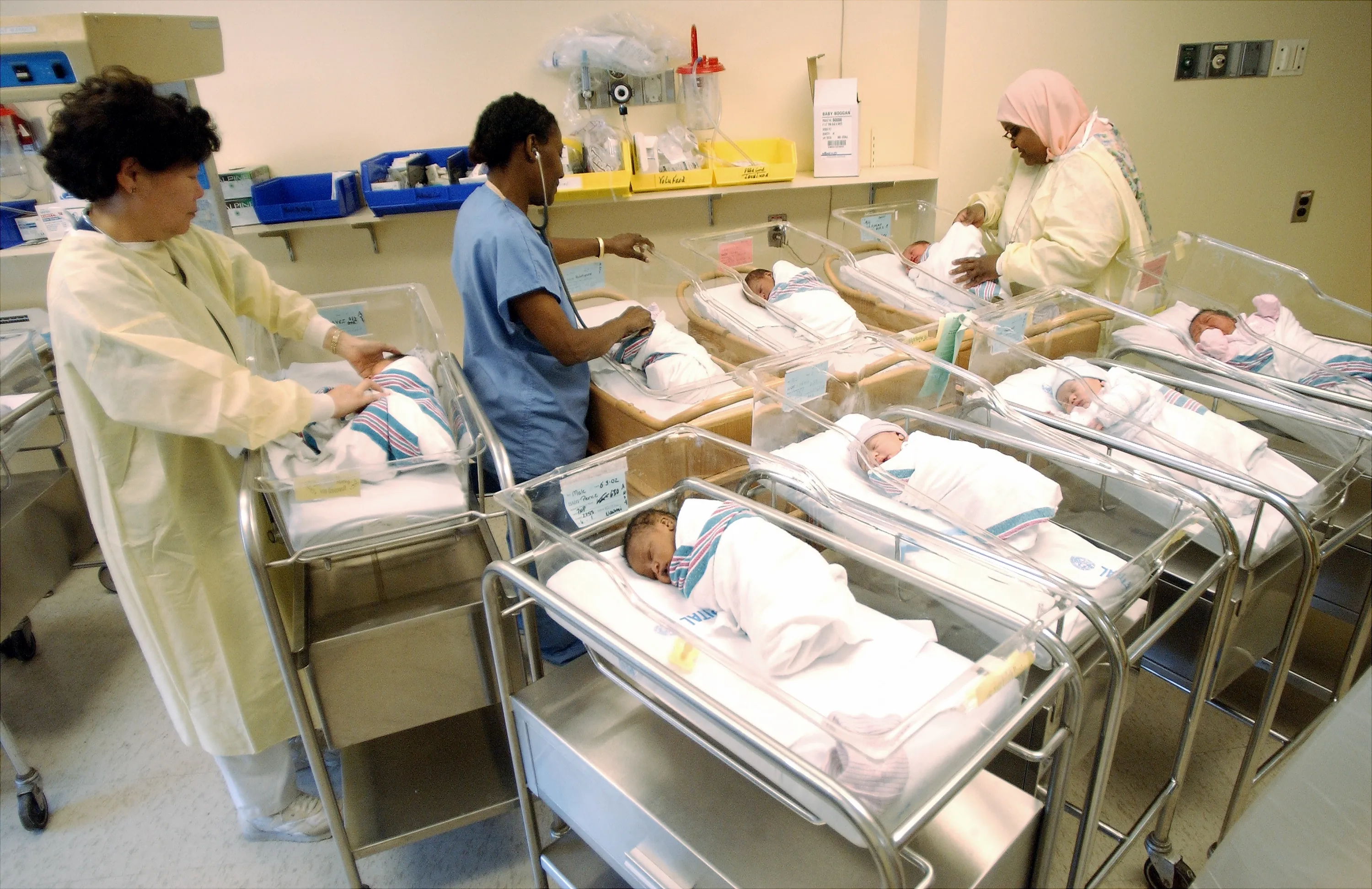 Aetna-Cigna Urge Moms to Avoid Cesareans to Reduce Risks