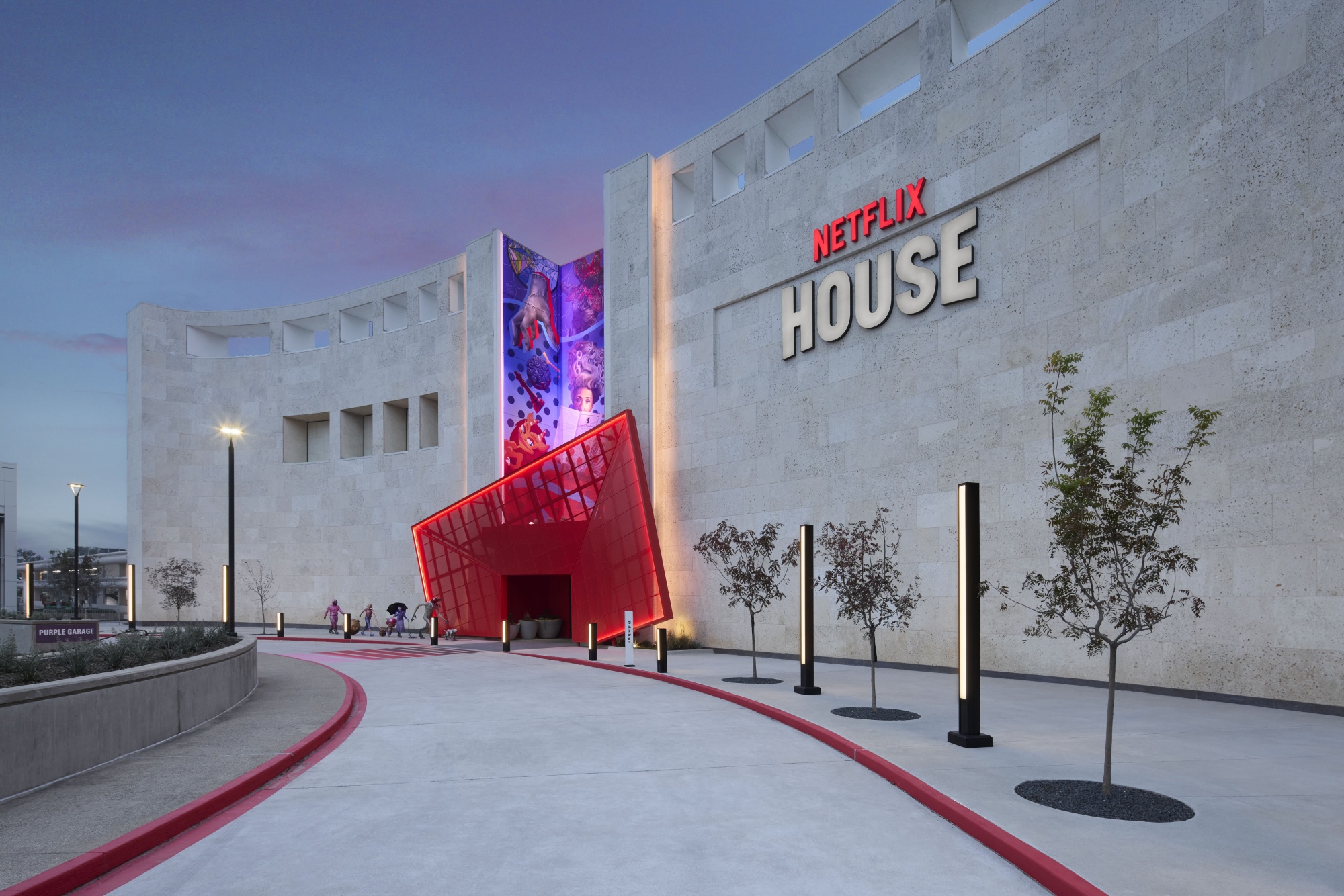 NETFLIX HOUSE DALLAS - Exterior. Photo by Justin Clemons. © 2025 Netflix Attractions, LLC.
