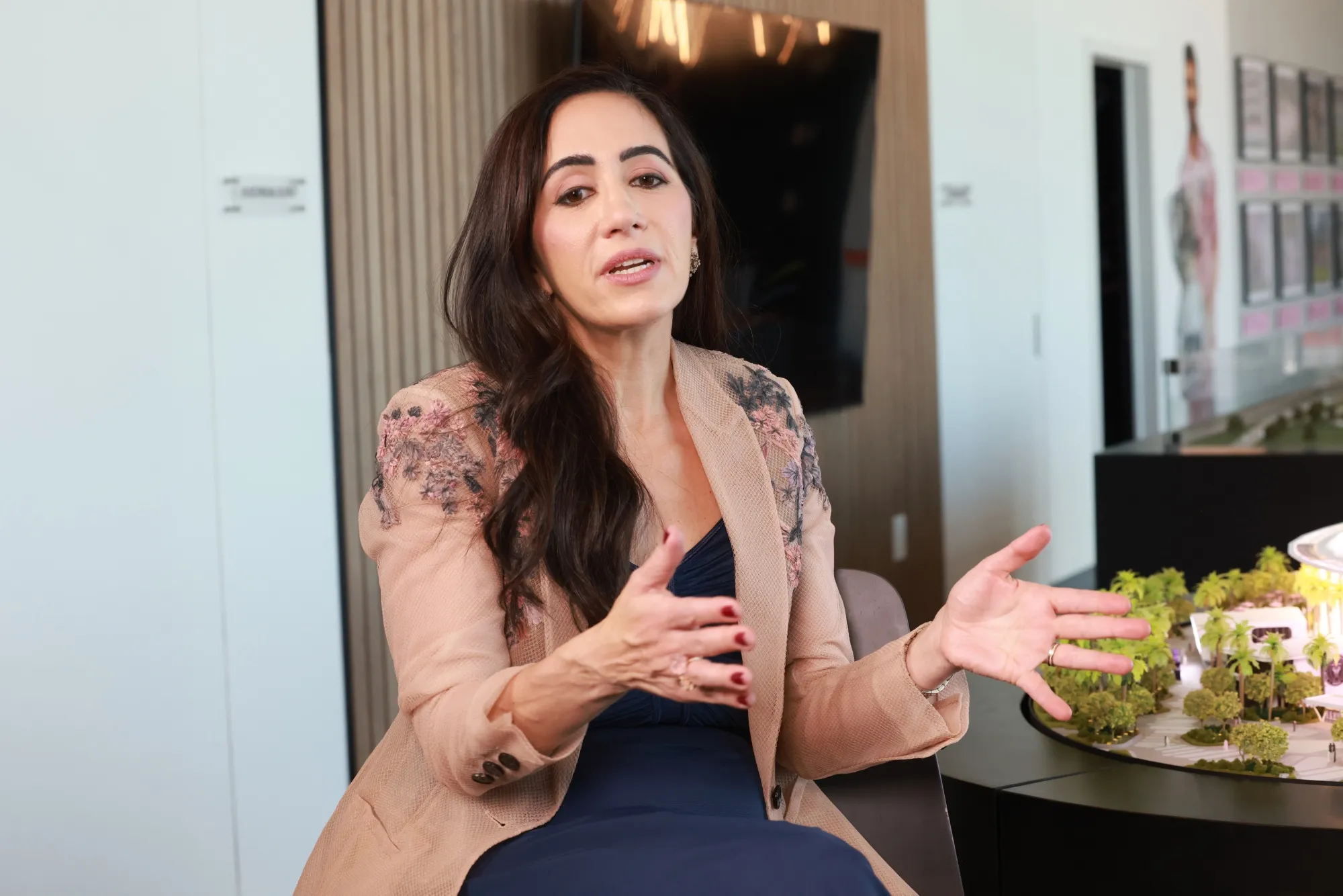 Cristina Junqueira en una entrevista en Miami el 2 de marzo.