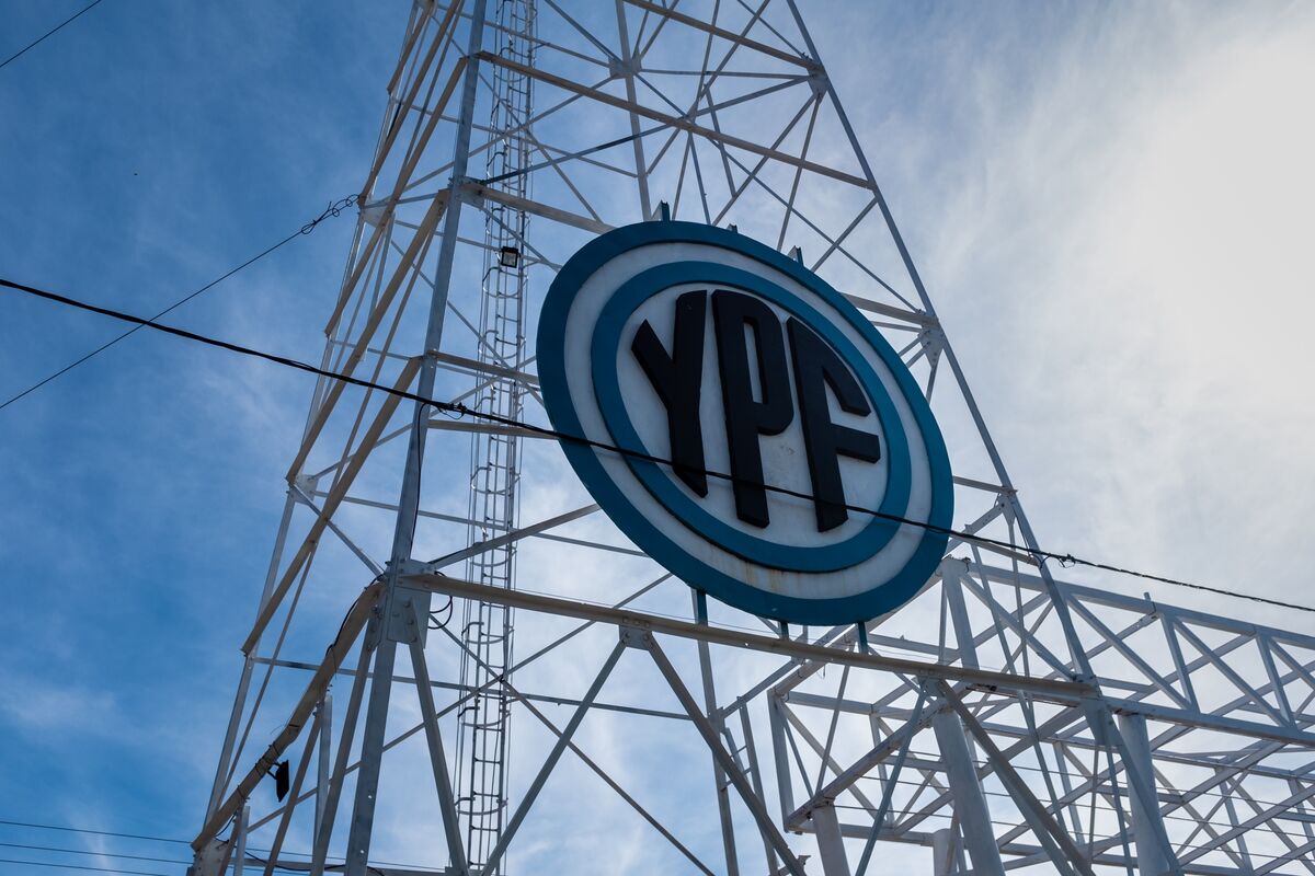US Backs Argentina in Discovery Fight in $18 Billion YPF Case