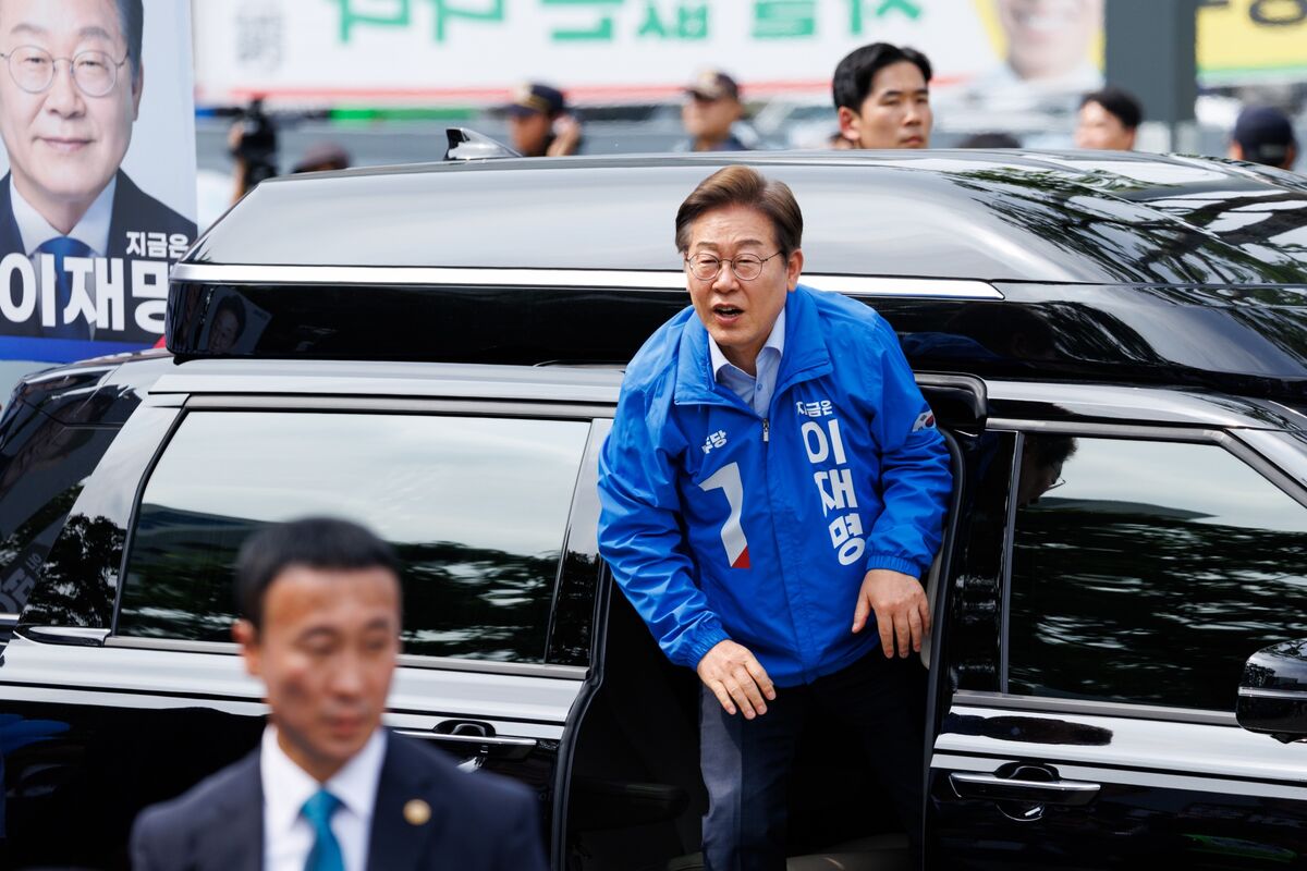 🟪"Lee Jae-myung: Da Favorito a Competitore Serrato nella Corsa Presidenziale della Corea del Sud"
