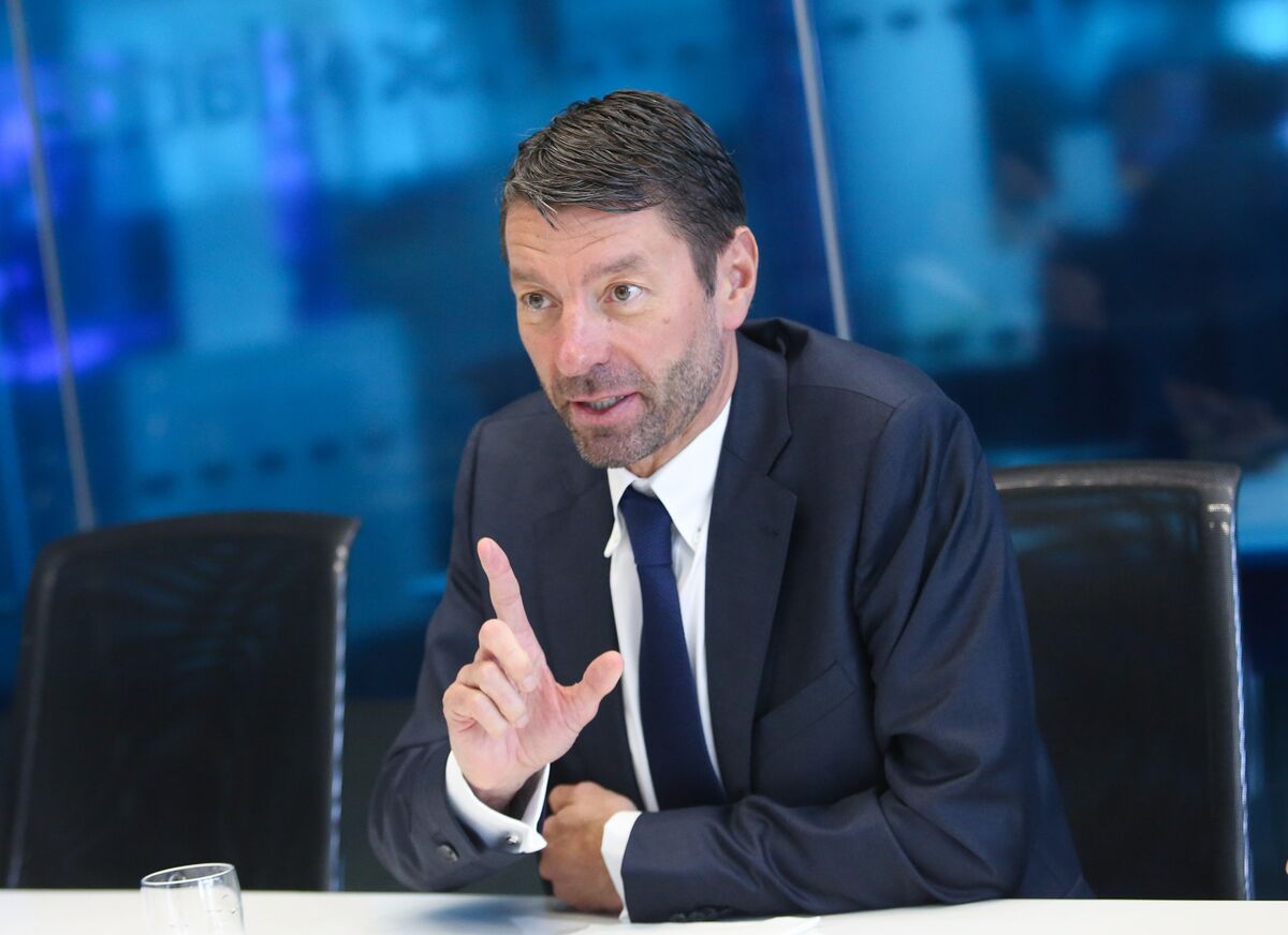 Henkel CEO Says U.S. Growth Ambitions Will Keep Him at Helm - Bloomberg