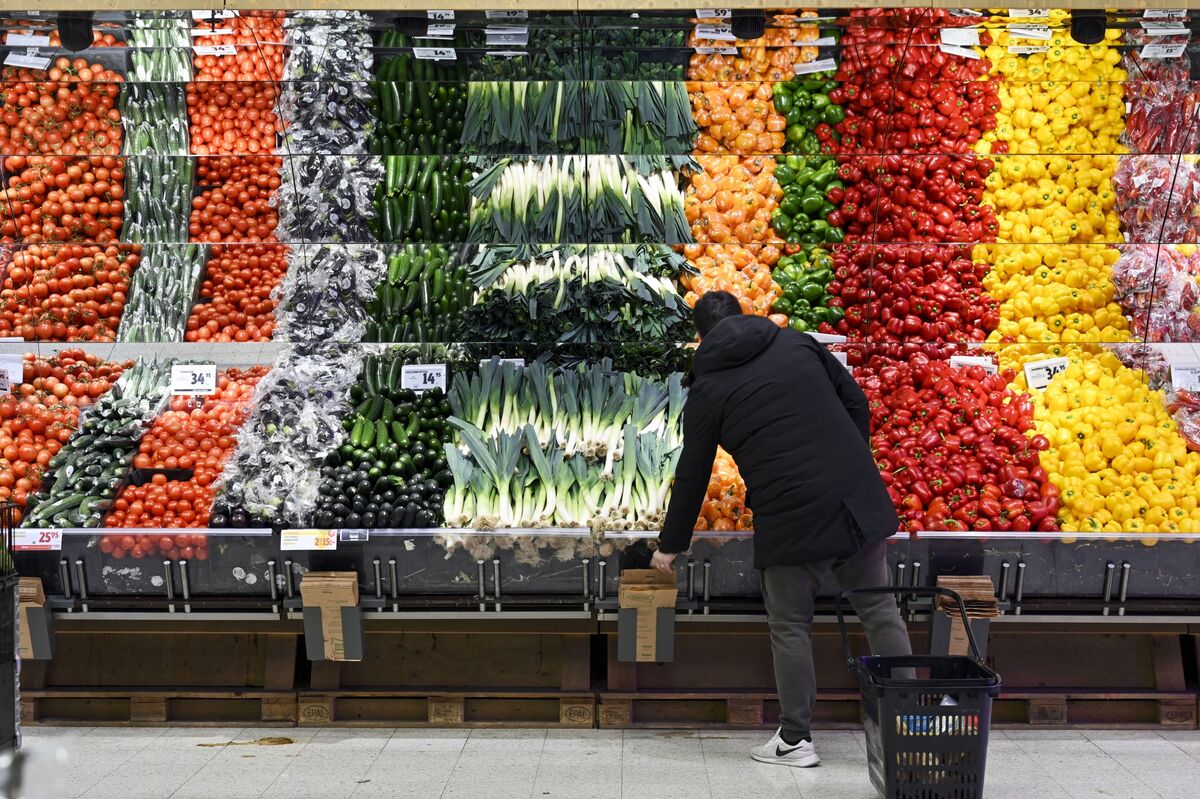 Sweden to Cut Tax on Food to Support Households in Election Year