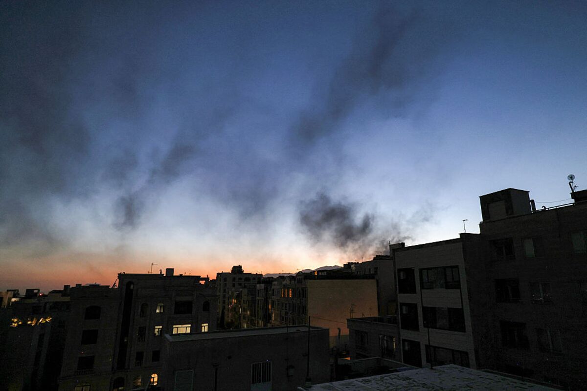 Iran Flicks Its Internet ‘Kill Switch’ as Cyber Attacks Mount