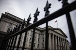 Treasury Says New Law Only Way To Fully Contain Stablecoin Risks 