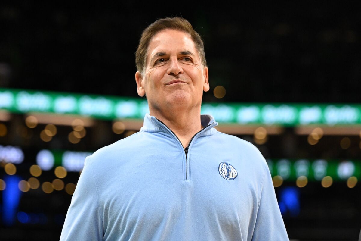 Mark Cuban and Sports Insiders to Invest in Major American Teams