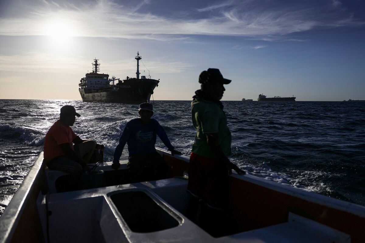 bloomberg.com - Fabiola Zerpa - Eni, Repsol Reach Deal to Start Exporting Venezuelan Gas in 2031