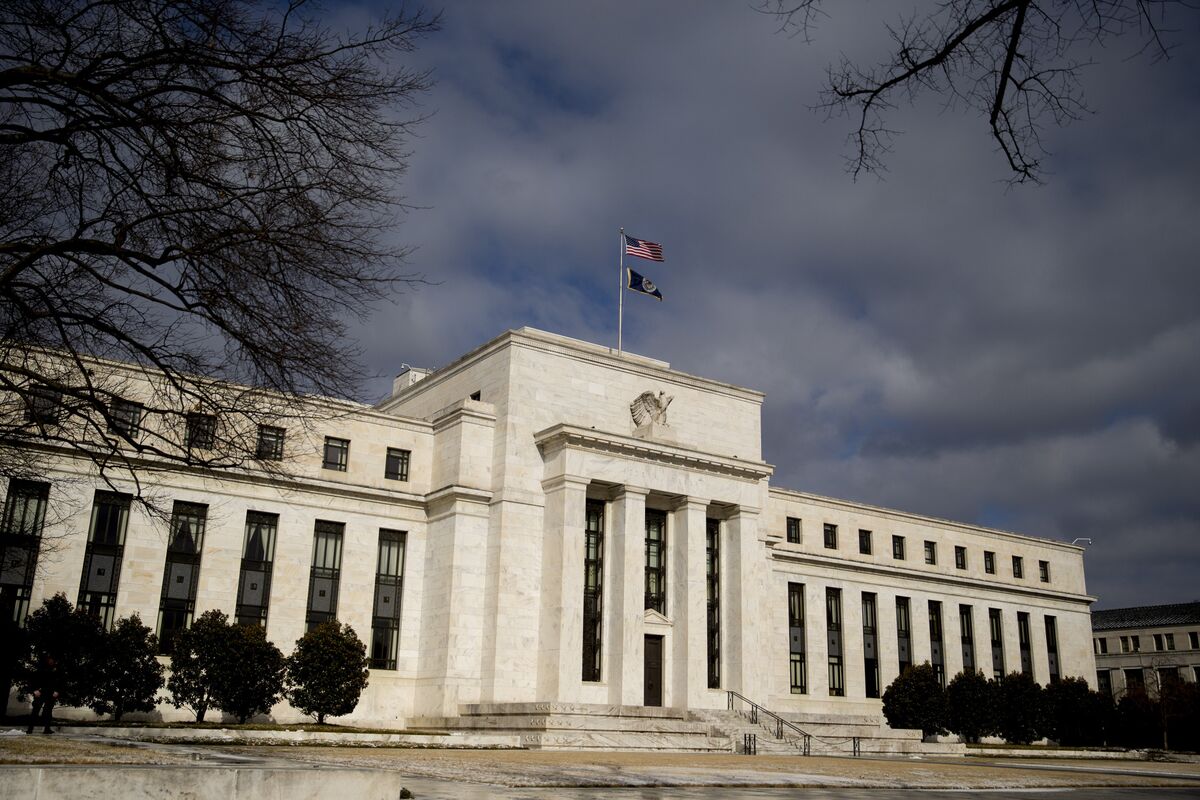 Fed Would Cut Rates If Inflation Keeps Falling, Thomas Barkin Says ...