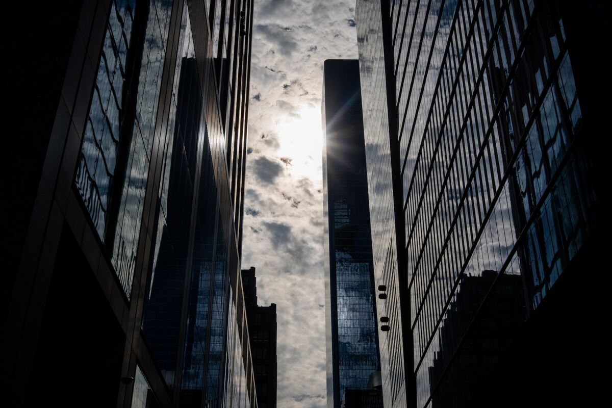 Companies Avoid Selling The Bonds Investors Crave