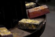 Gold Extends Hefty Gain as US-Iran Hopes Ease Inflation Fears