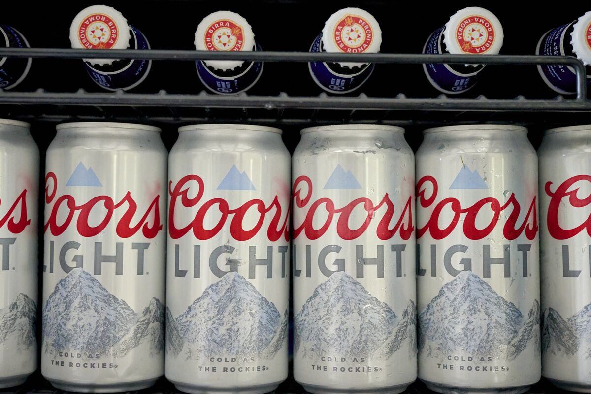 Molson Coors reduziert Umsatzprognose, nachdem Biertrinker in den USA ...