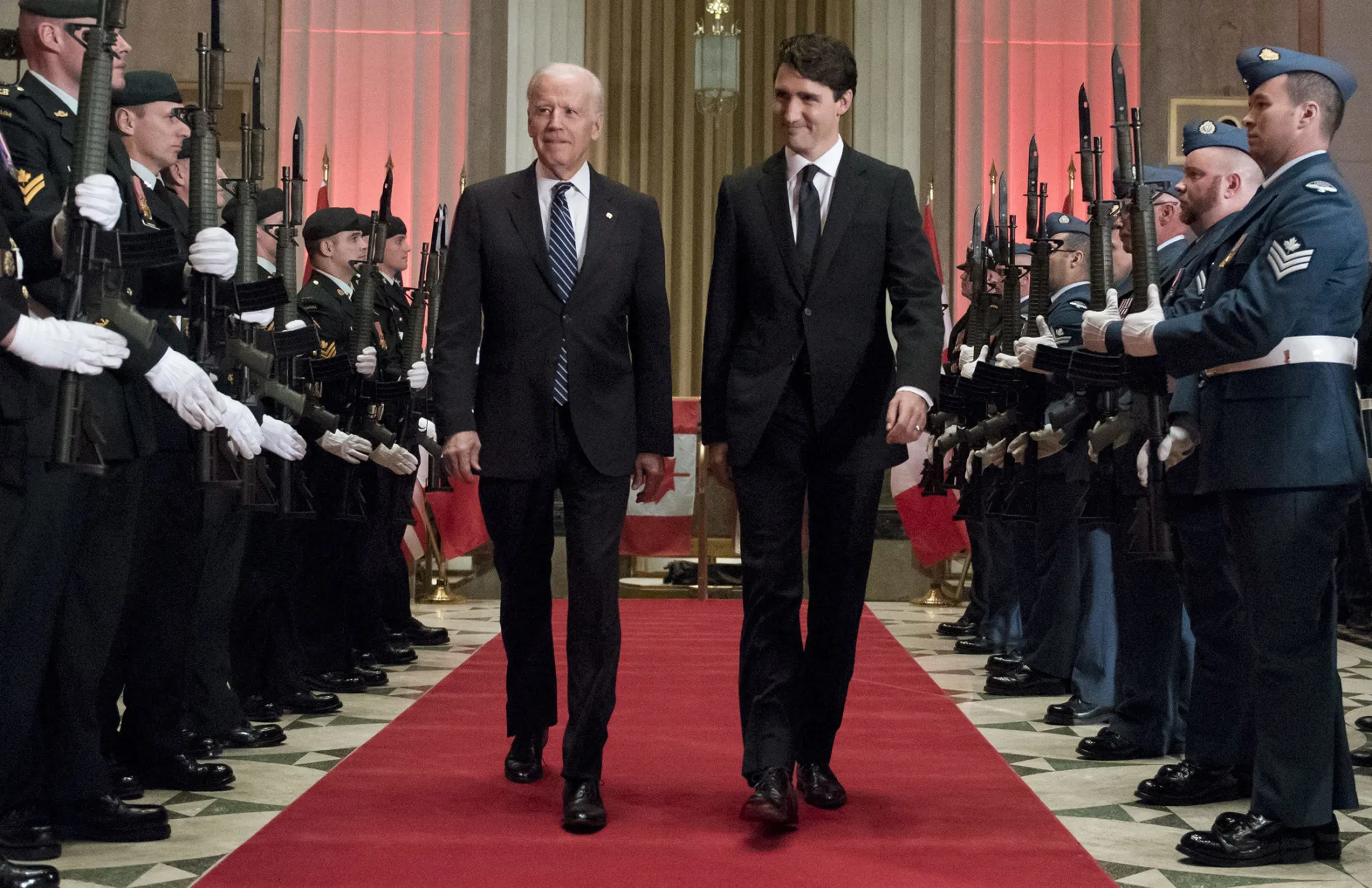 Canadian Prime Minister Justin Trudeau, right, and U.S. Vice-President Joe Biden arrive at a state dinner on in Ottawa, on Dec. 8, 2016.
