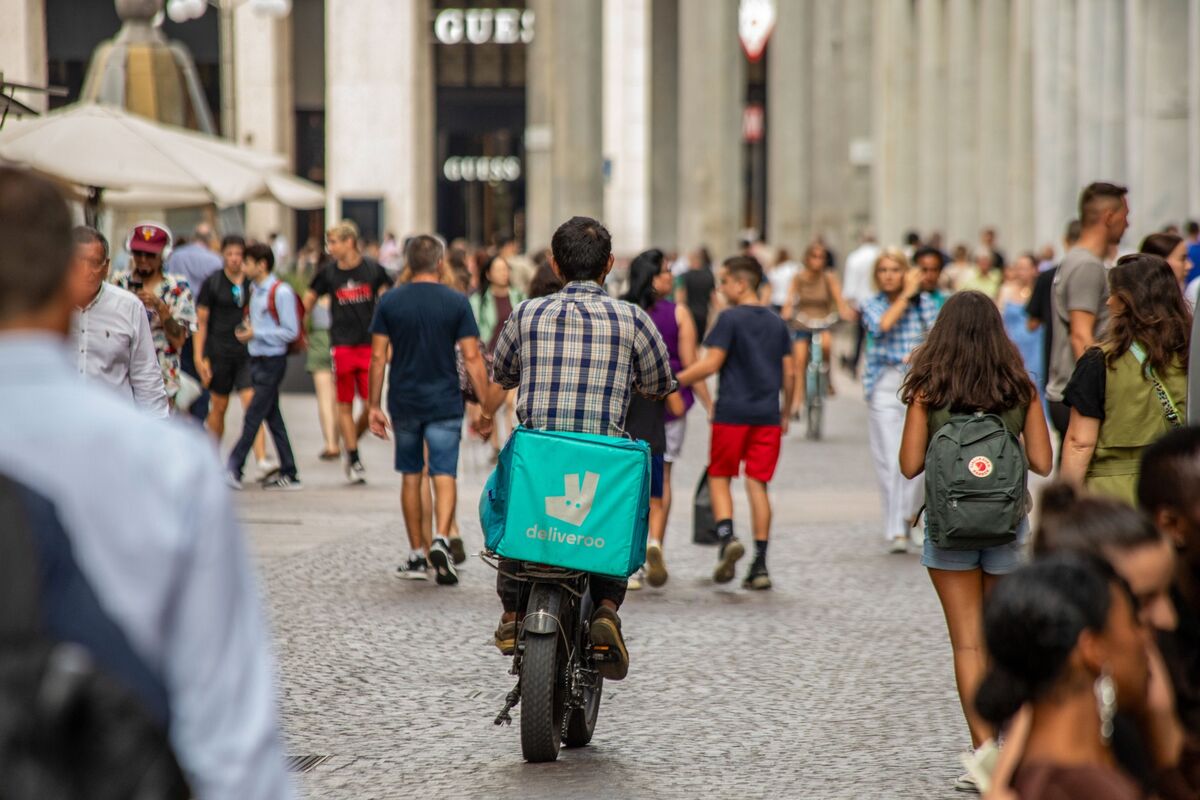 DoorDash Makes Proposal to Buy Deliveroo for $3.6 Billion