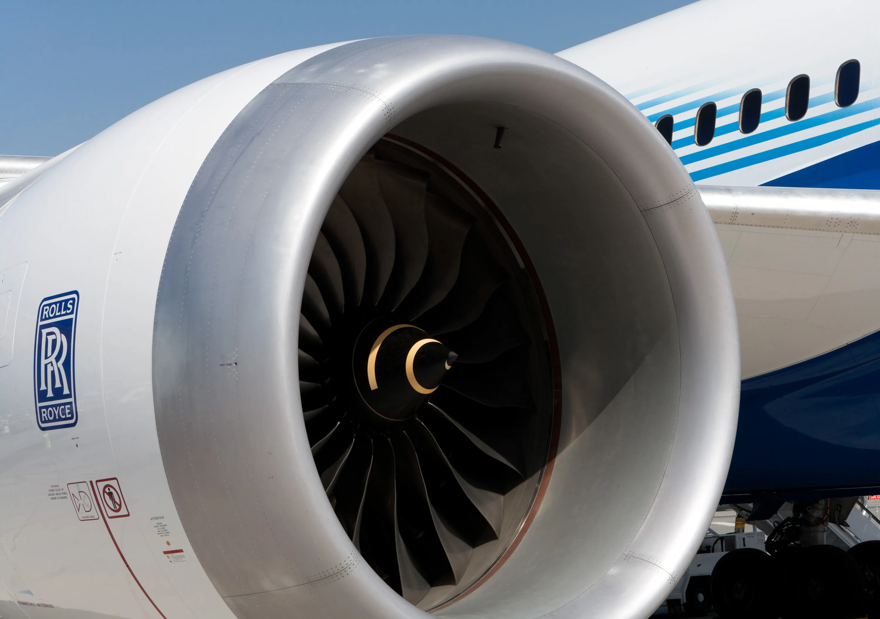Rolls-Royce Slashes Delivery Target, Pledges More Cost Cuts