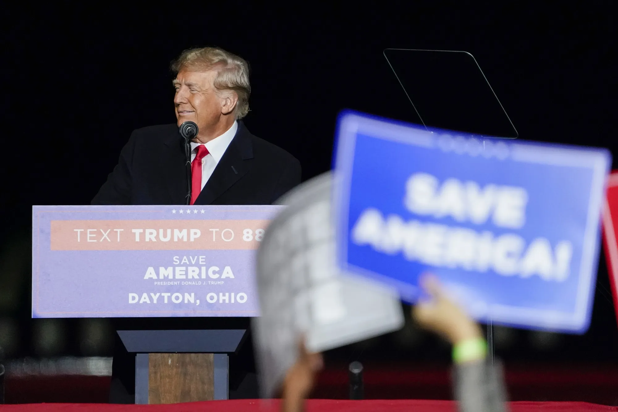 Former US President Donald Trump speaks during a ‘Save America’&nbsp;rally in Vandalia, Ohio, on&nbsp;Nov. 7.