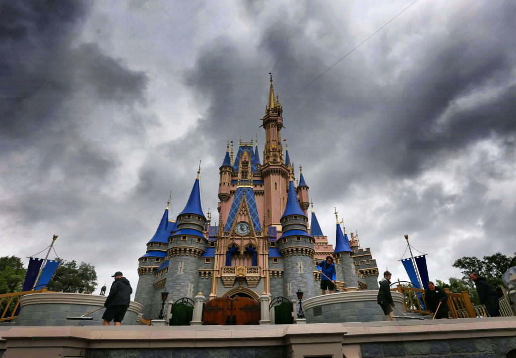 Insider Poll: Middle Class Is Most Eager to Visit Disney Theme Parks