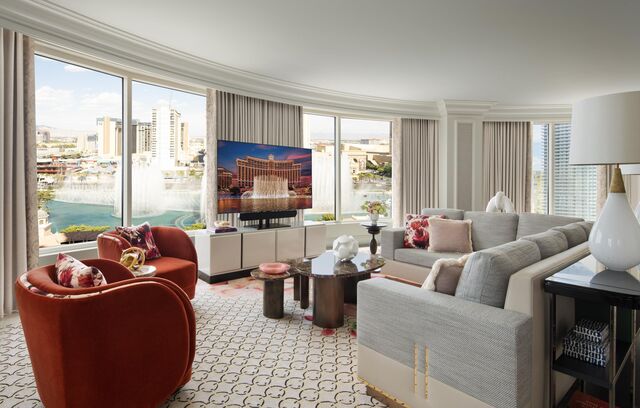 Two-bedroom Grand Lakeview suite at The Bellagio