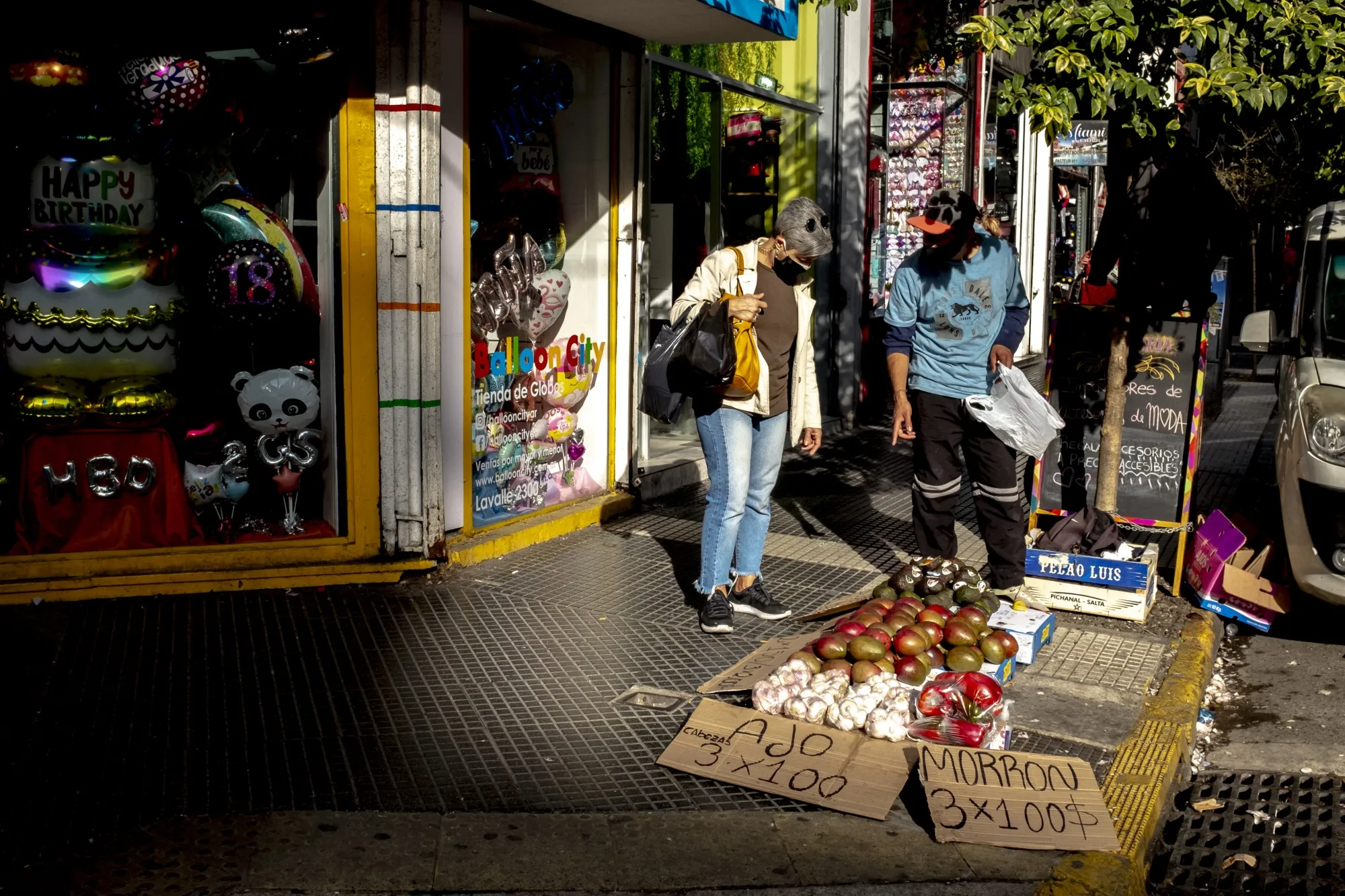 Informal workers took a pay cut four times the average of Argentines in the formal economy.
