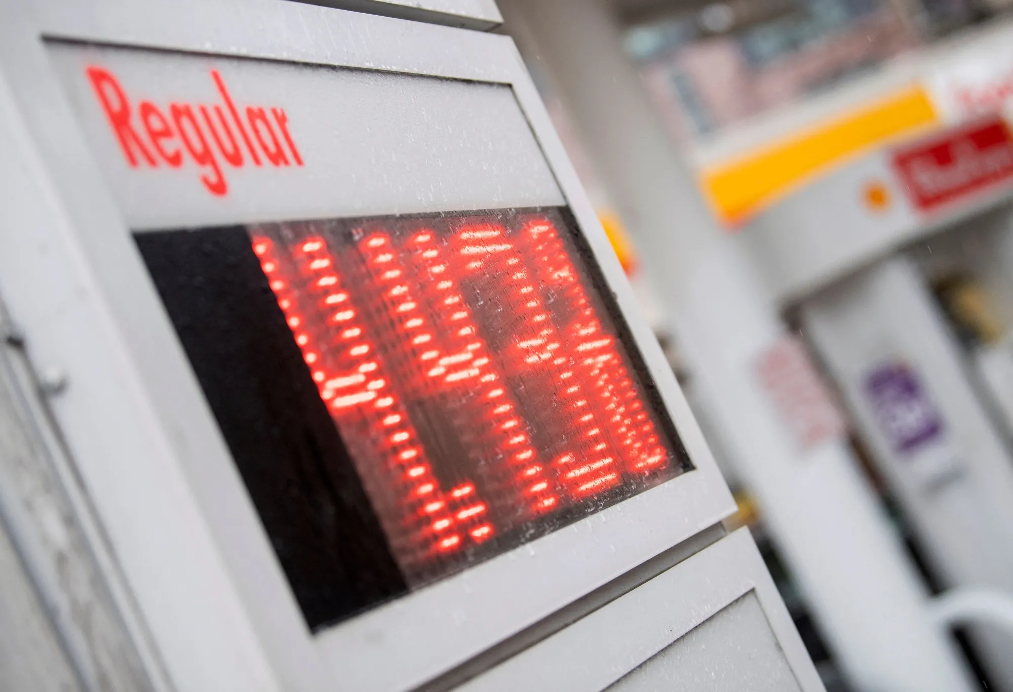 Inflation could hit 10% if energy prices continue to rise.