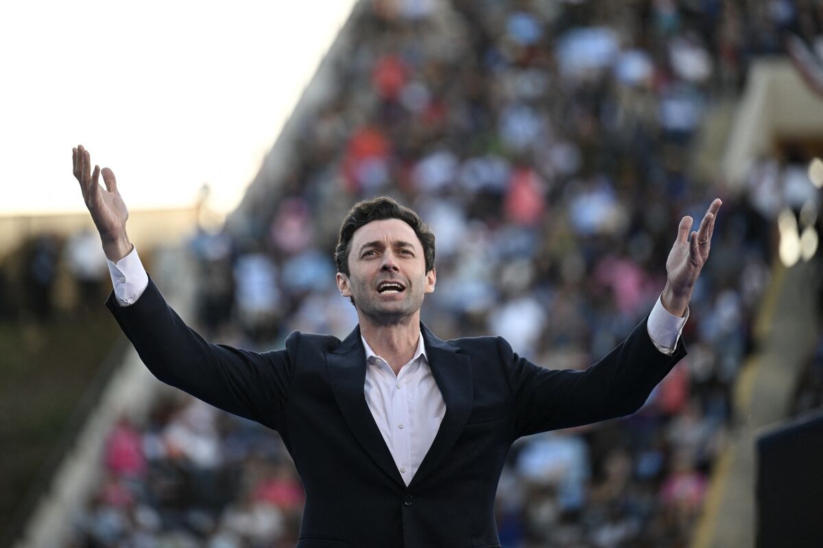 assets.bwbx.io image