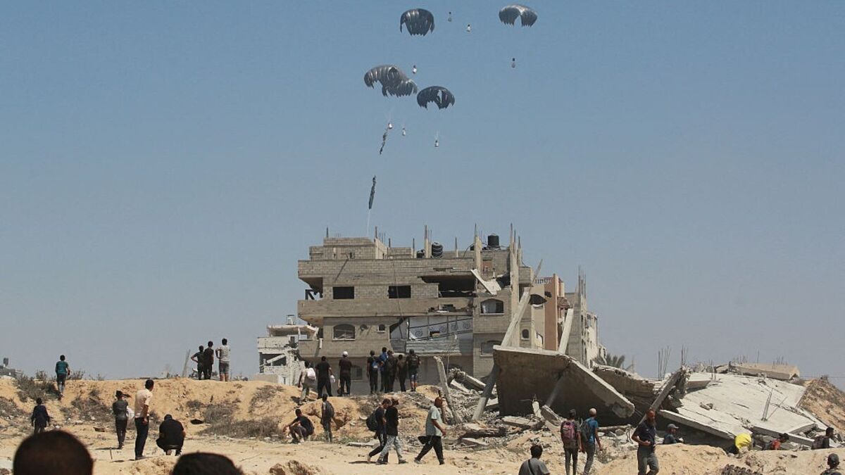 Israel Eases Gaza Aid Curbs Amid International Outcry (Video)