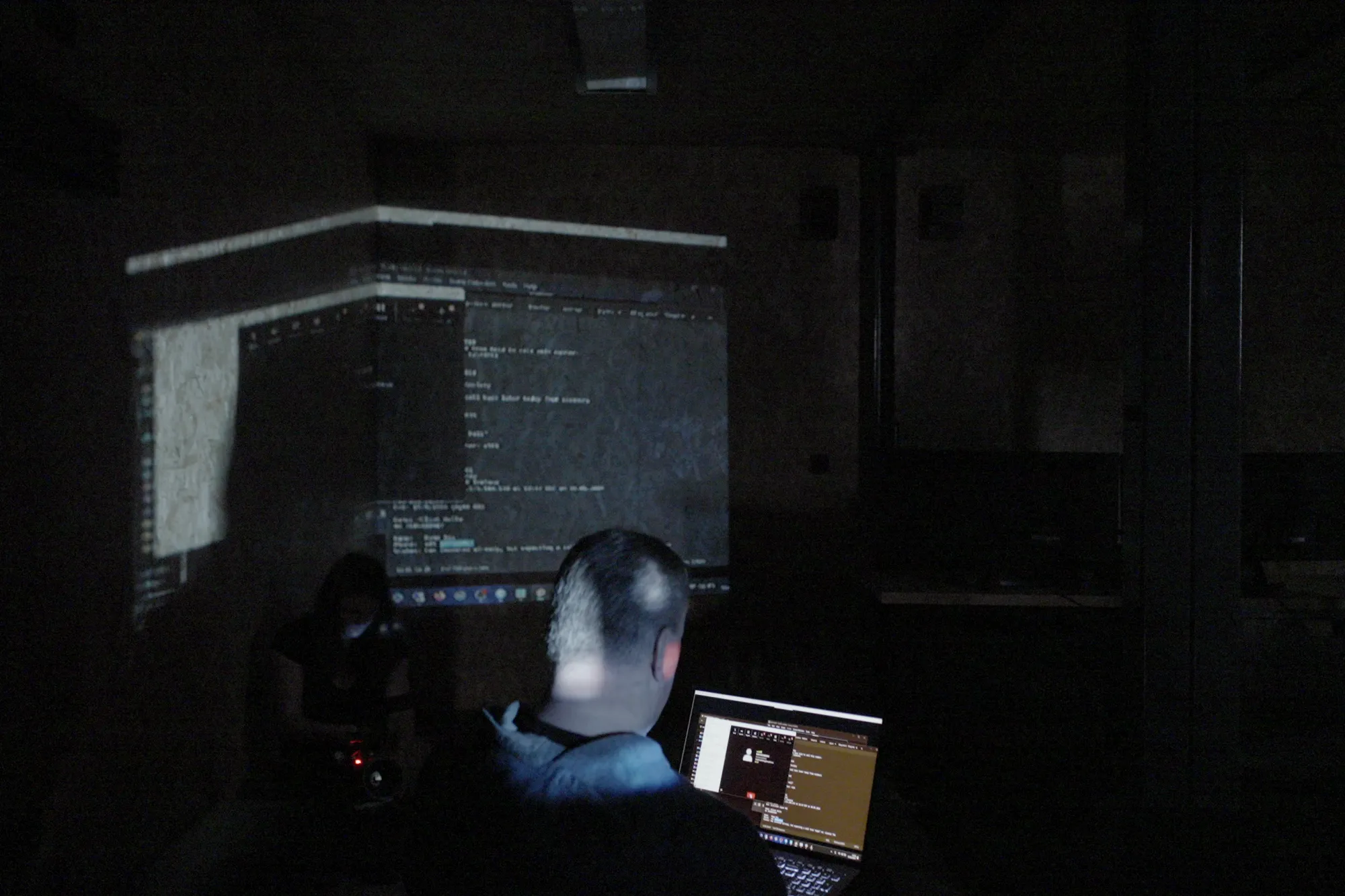 YouTube Scambaiters Turn the Tables — and the Police — on Internet  Fraudsters - Bloomberg