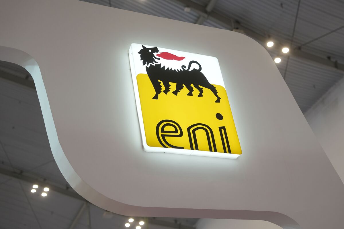 Eni Deal With BlackRock’s GIP Said to Value Carbon Unit at €1 Billion