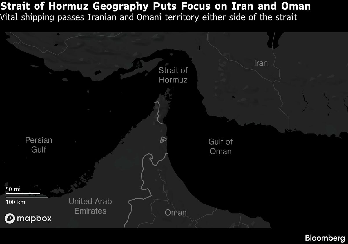 Trump Says US to Seal Hormuz Strait, Severing Key Iran Lifeline