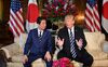 フロリダ州の高級会員制リゾートに安倍首相を迎えたトランプ大統領。