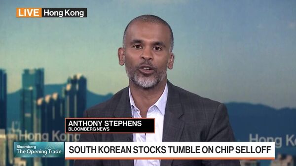 Korean Stocks Plunge 9% on Chip Selloff