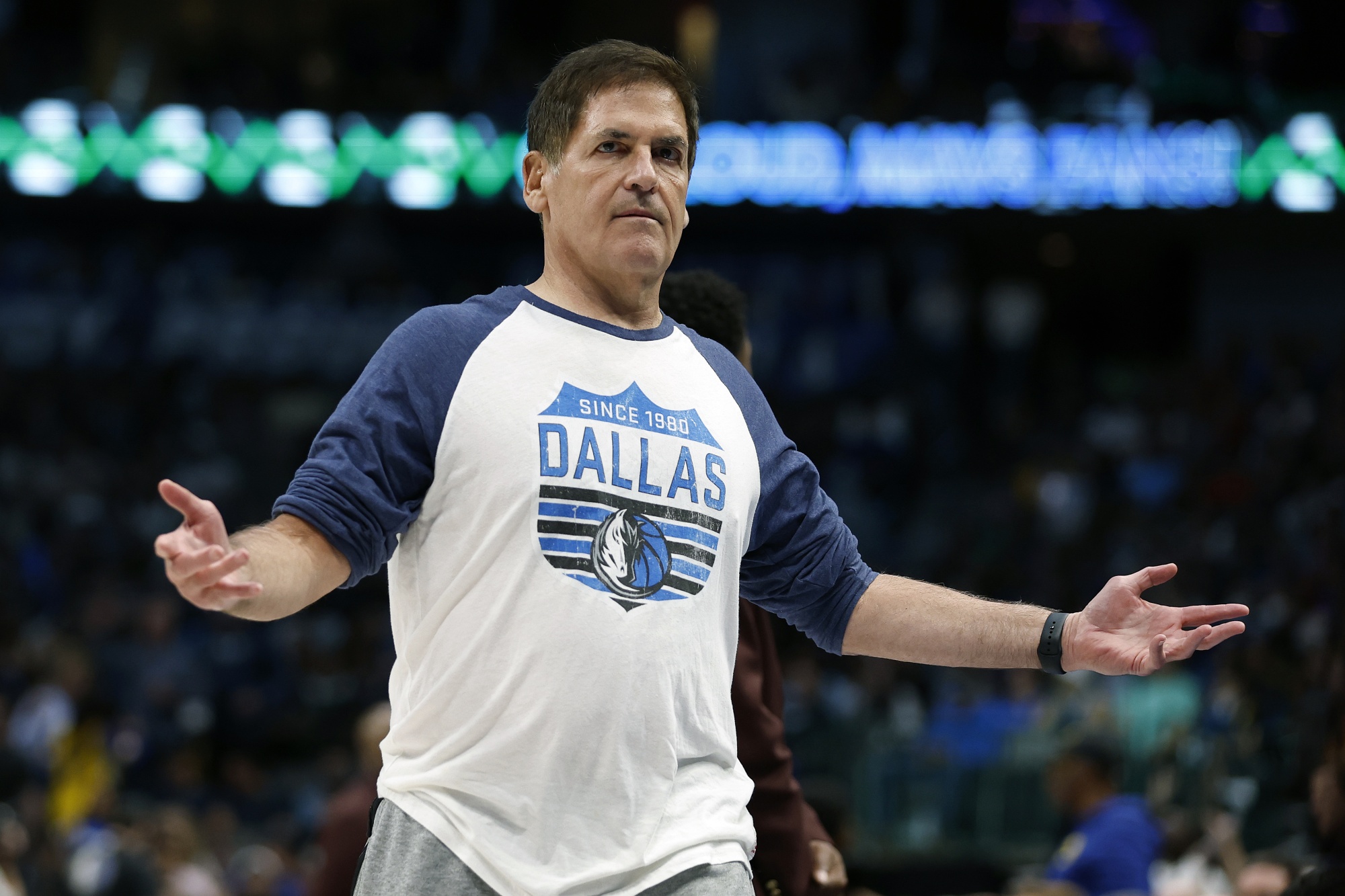 Mark Cuban reacts during a Dallas Mavericks game in 2023.