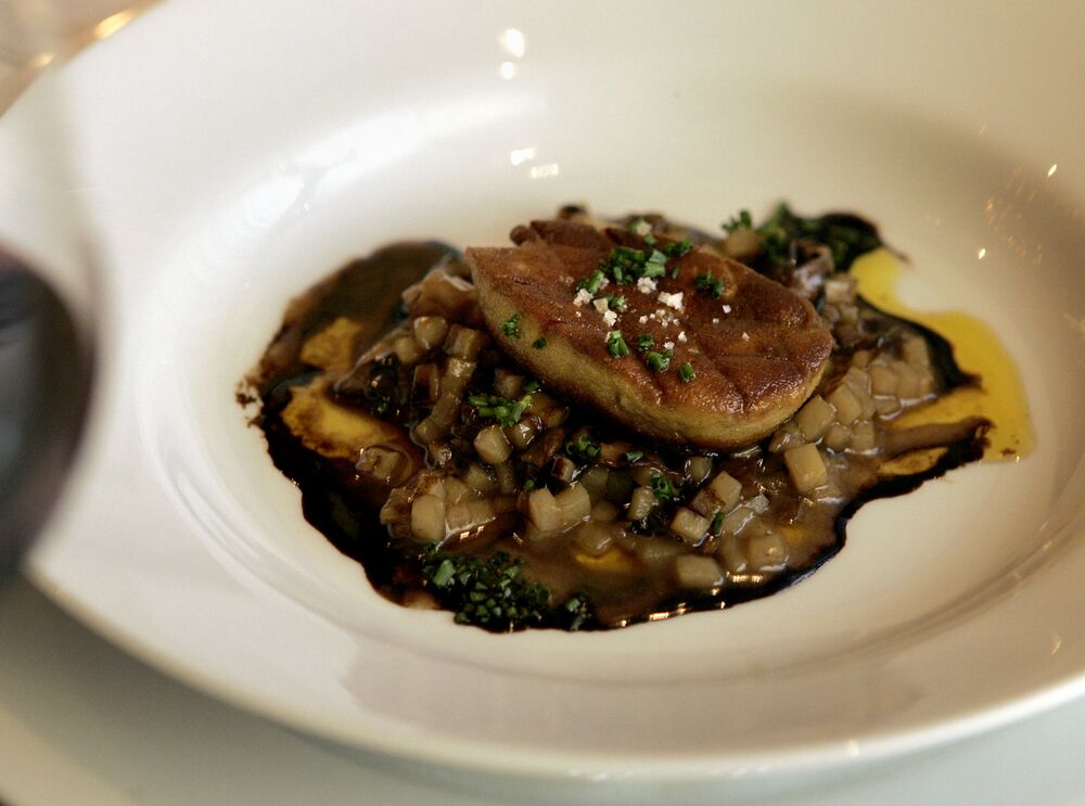 Nyc Gourmets Craving Foie Gras May Need To Look Elsewhere Bloomberg,Baked Chicken Breast Meal