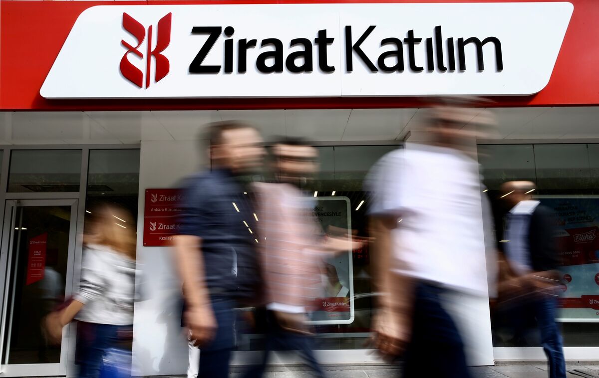 Three Turkish Banks to Merge in Islamic Economy Push